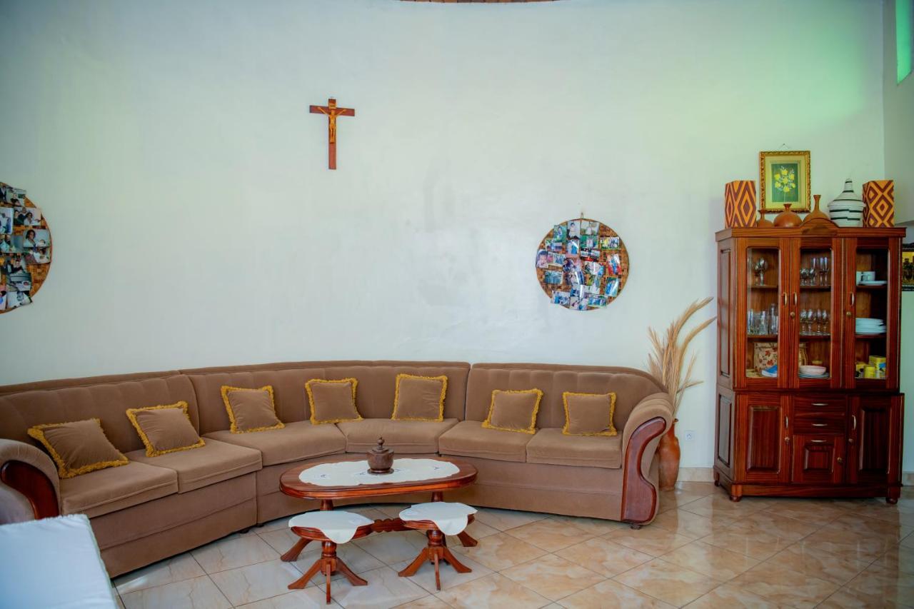 Nazareth Guest House キガリ エクステリア 写真